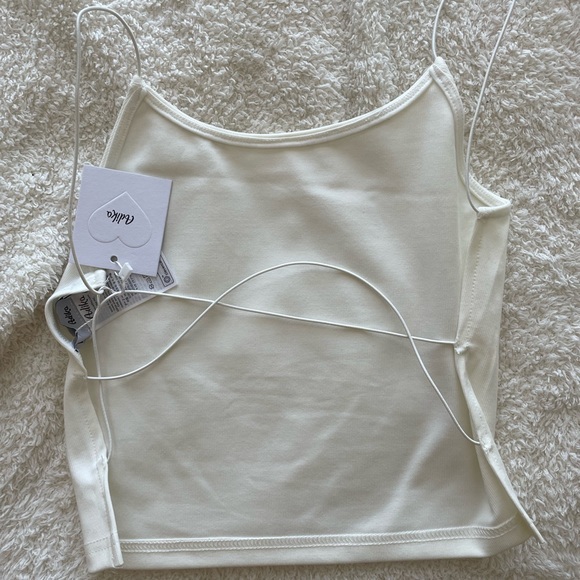 NEW Adika backless crop top - Picture 4 of 4